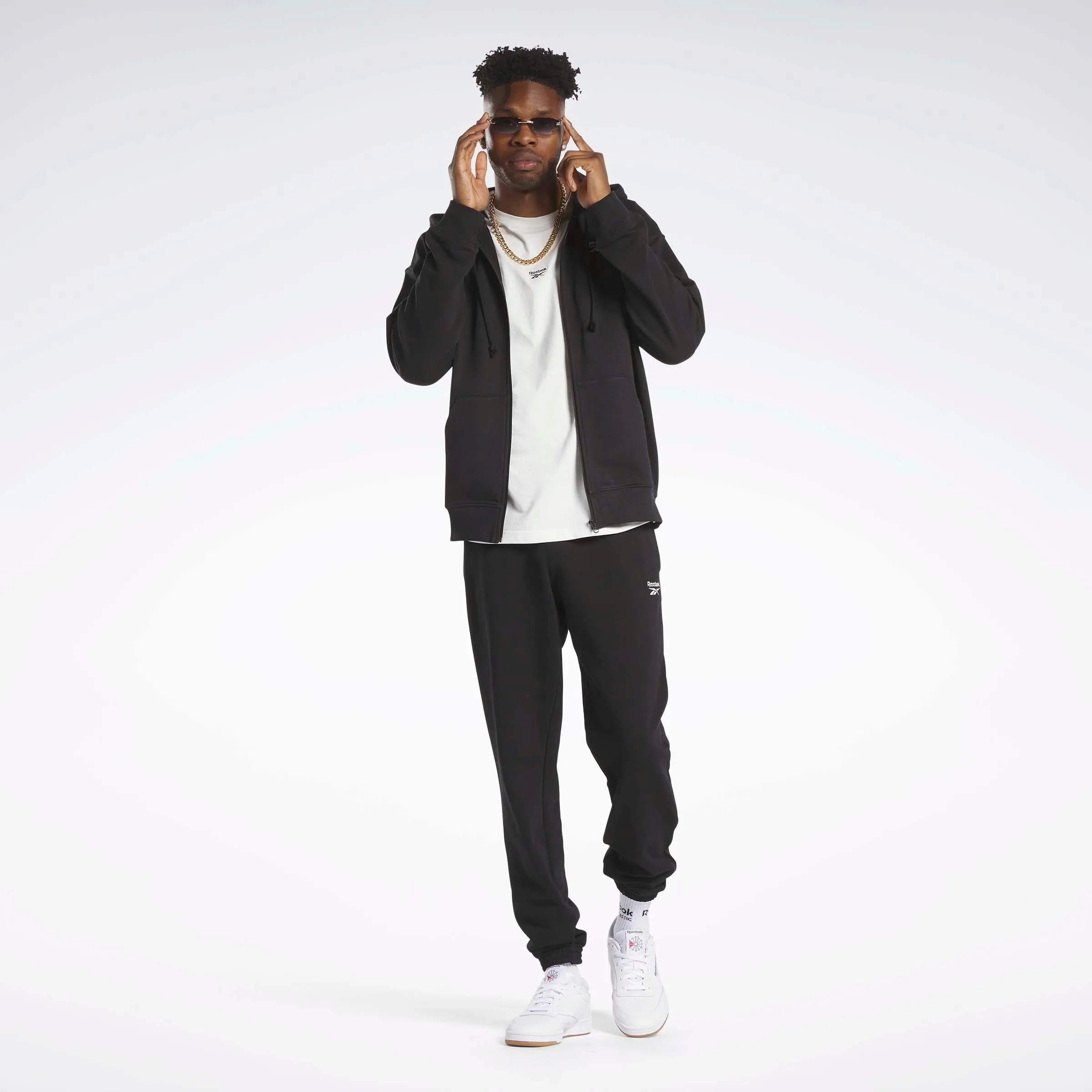 Classics Small Vector Zip-Up Hoodie Black