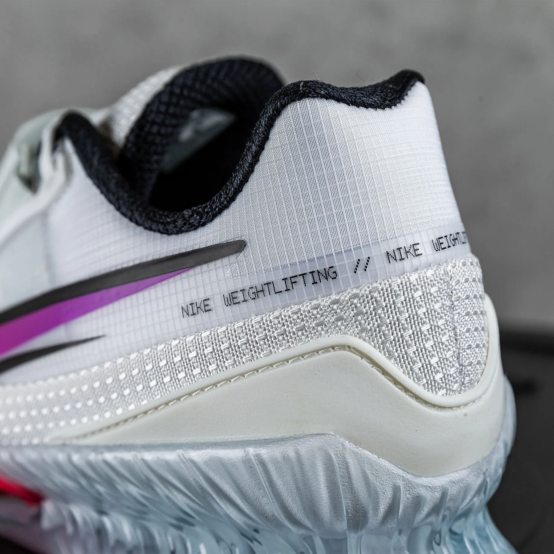Nike - Romaleos 4 Weightlifting Shoes - SE PALE IVORY/HYPER VIOLET-FLASH CRIMSON