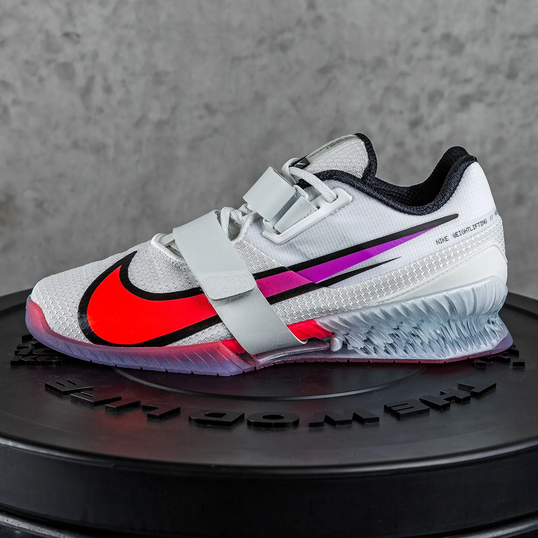Nike - Romaleos 4 Weightlifting Shoes - SE PALE IVORY/HYPER VIOLET-FLASH CRIMSON