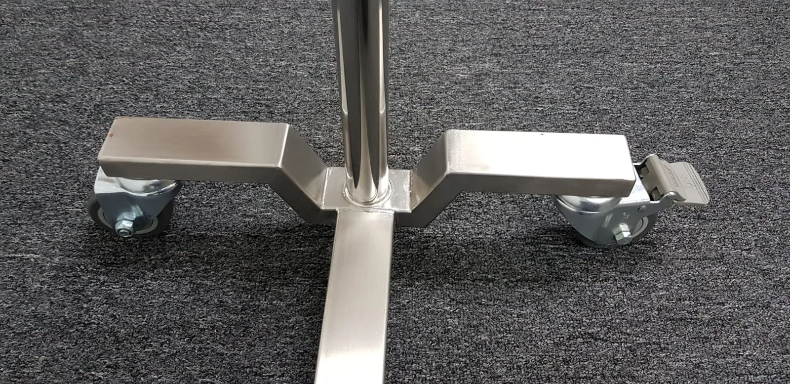 Stainless Steel Mobile Apron Trolley with 10 pcs of Stainless Steel Hangers